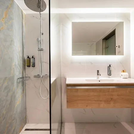 Athina Palace & 5*