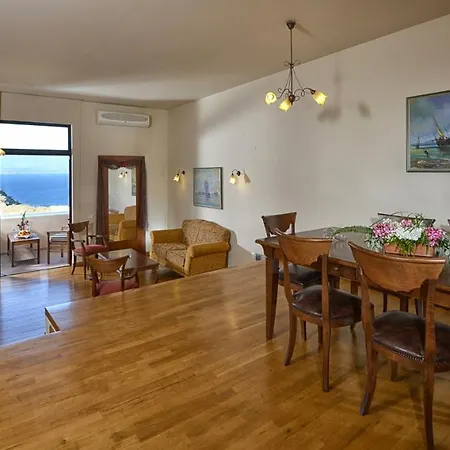 Athina Palace & 5*